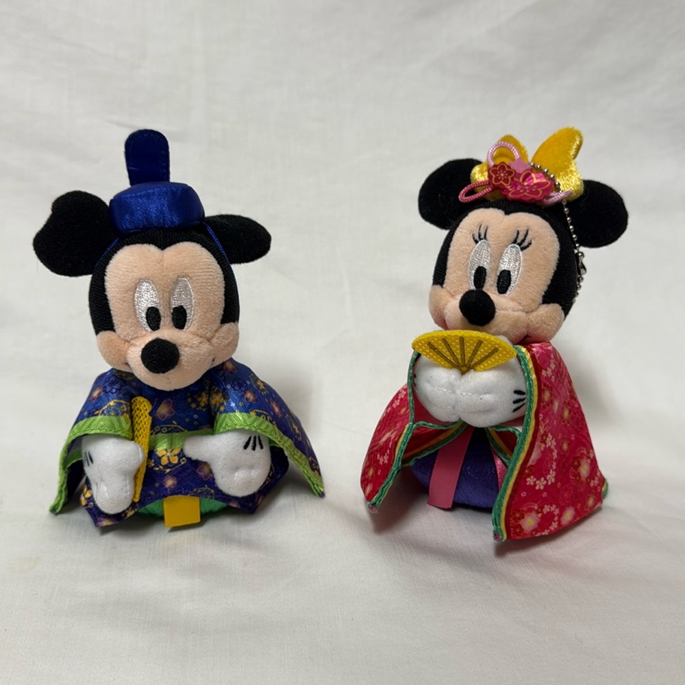 Tokyo Disneyland Japanese Mickey Minnie plush keychain